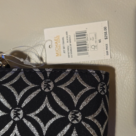 Michael Kors Black and Silver Women's Clutch BNWT - Picture 3 of 13